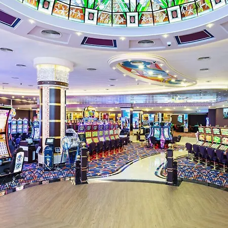 Merit Royal Premium Casino & ホテル 5*