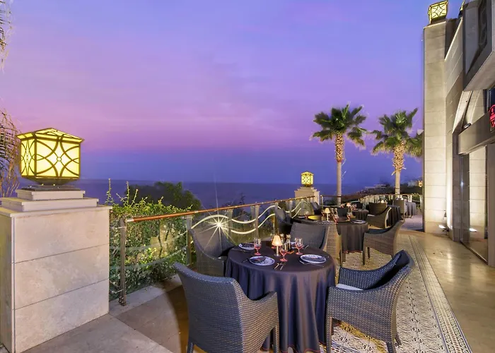 Merit Royal Premium Casino & מלון