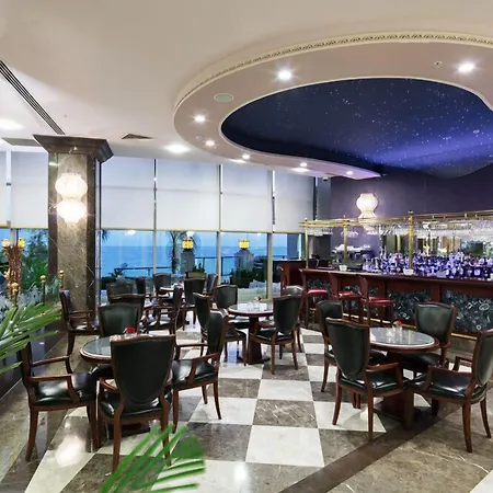 Merit Royal Premium Casino & فندق 5*