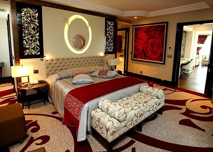 Merit Royal Premium Casino & מלון