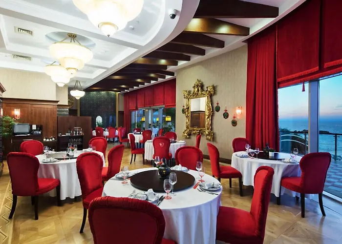 Merit Royal Premium Casino & מלון 5*